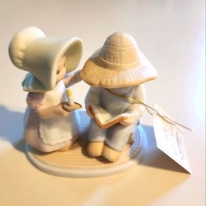 Circle of Friends Porcelain Decor